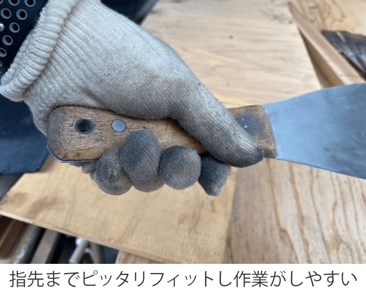 紳士用軍手生成は指先までピッタリフィットし道具も持ちやすい